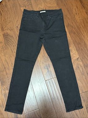 Levi's Women's Skinny Jeans in Black
